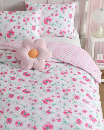 Meadow Daisies Comforter Set close up of print and reverse.