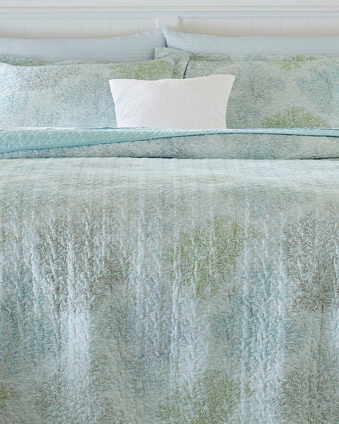 Venetia Grey Reversible Quilt Set