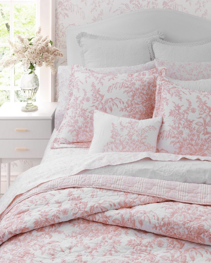 https://www.lauraashleyusa.com/cdn/shop/products/bedford-pink-quilt-set-204596.jpg?v=1674575251