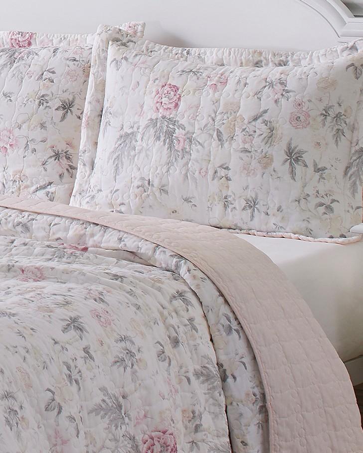 Laura Ashley Home | Breezy Floral Collection | Luxury Premium Ultra Soft  Quilt Coverlet, Comfortable 3 Piece Bedding Set, All Season Stylish