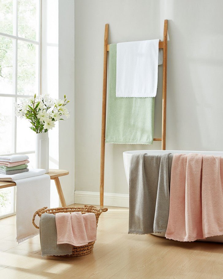 https://www.lauraashleyusa.com/cdn/shop/products/juliette-lace-hem-green-3-piece-towel-set-650032.jpg?v=1686668981