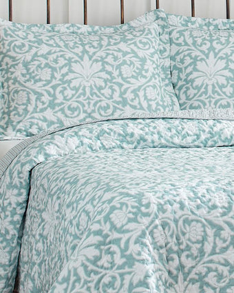 Mia Quilt Set - Laura Ashley